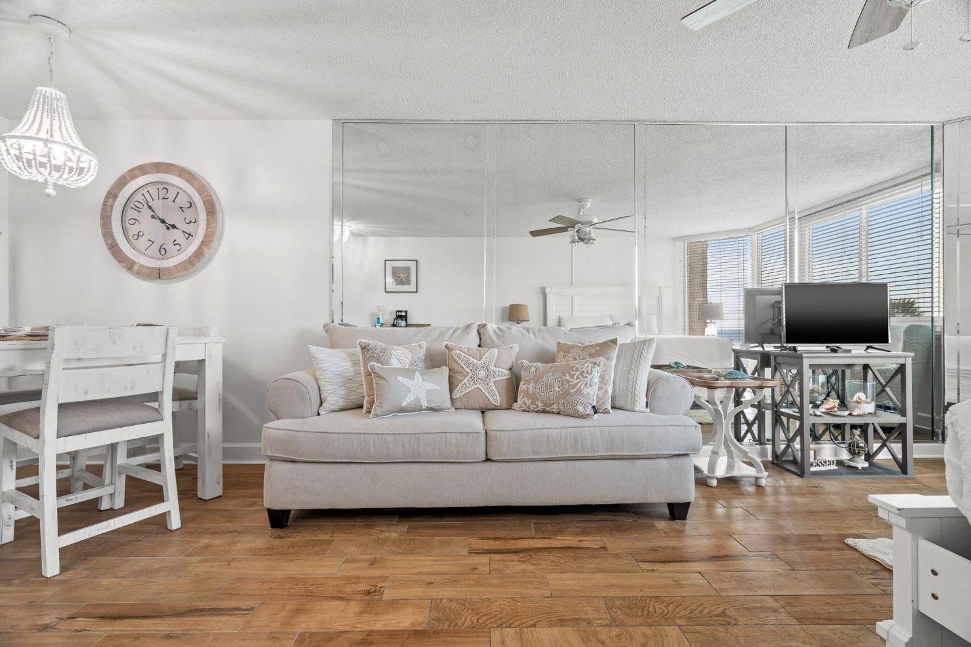 Apartment Of The Gulf 213