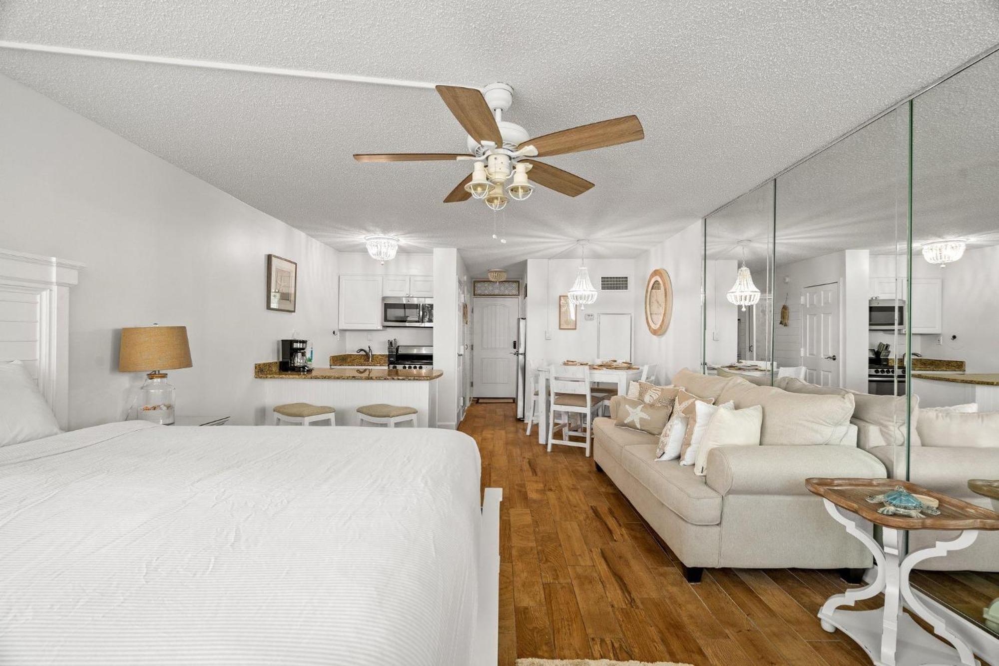 Apartment Of The Gulf 213